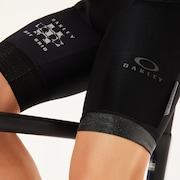 Off Grid Cargo Bib Short 2.0 - Blackout