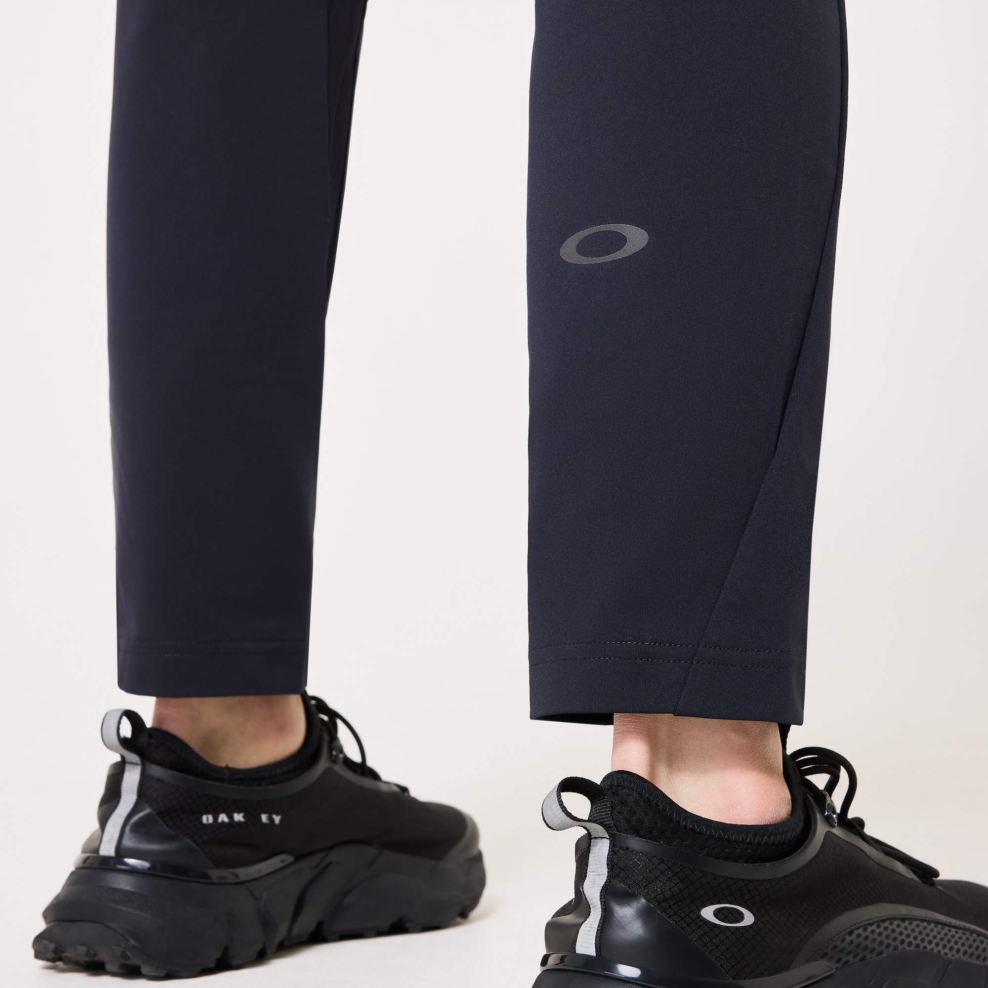 Oakley Enhance Tech Jersey Pants 16.0 in Pitch Black | Oakley® US