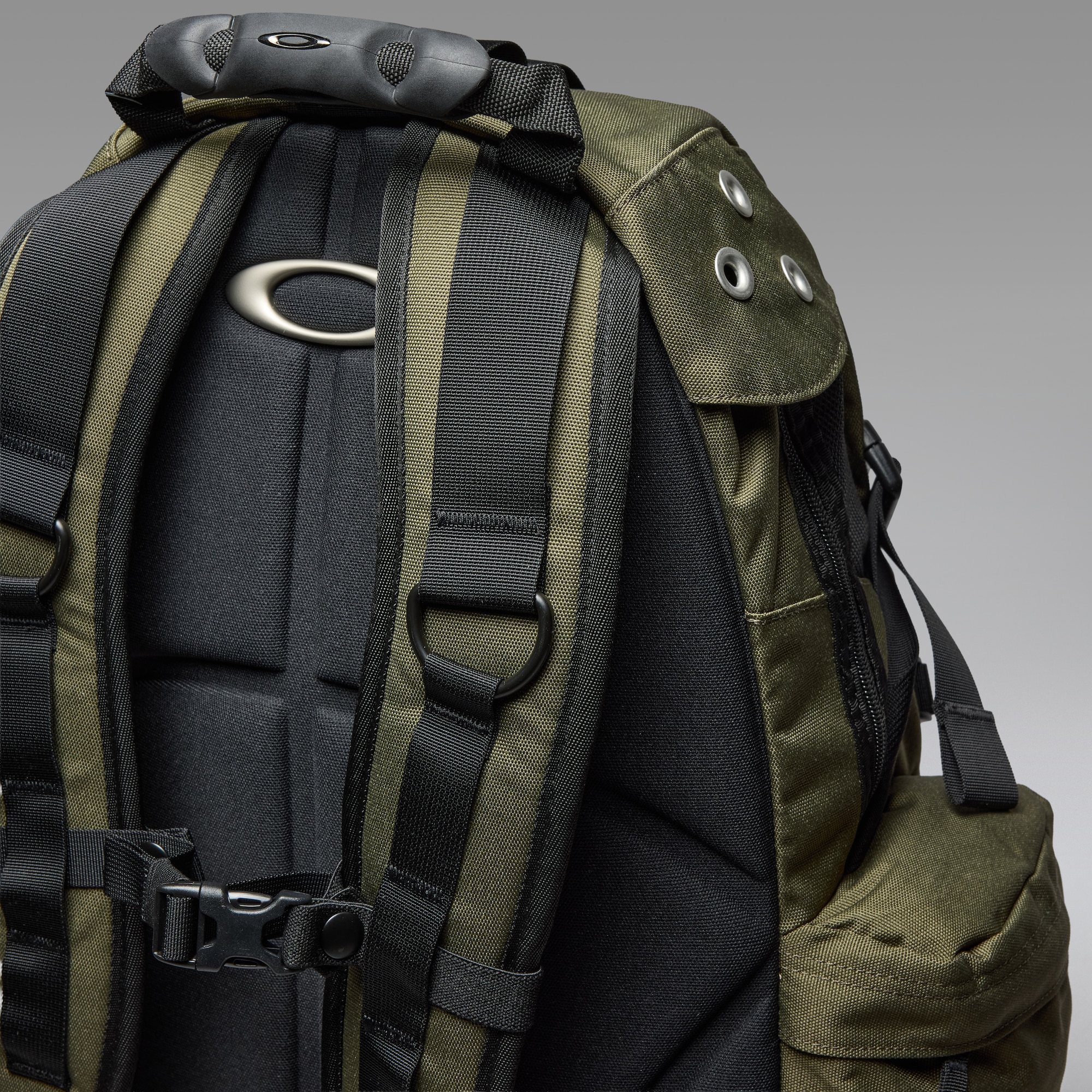 Oakley Icon Rc Backpack em Deep Olive | Oakley® BR