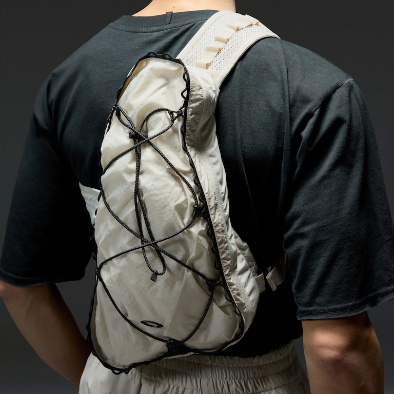 Latitude Veil Slingpack Jacket - Mist