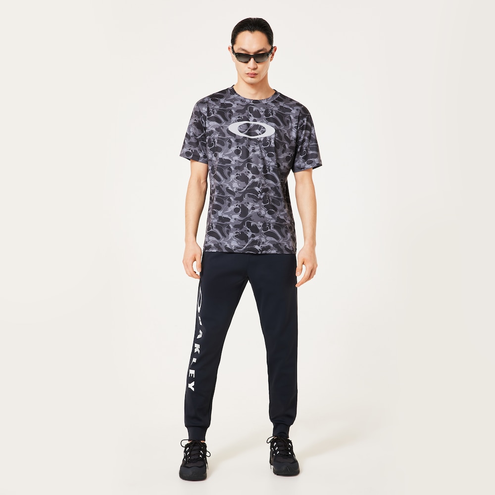 Oakley Enhance Qdevo SS Tee Graphic 4.0 in Black Print | Oakley® JP