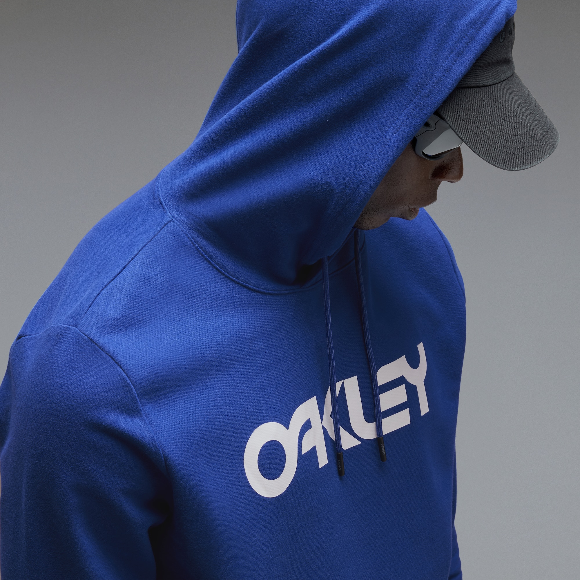 オークリー B1B Po Hoodie 2.0 Electric Blue | オークリー公式ストア 日本