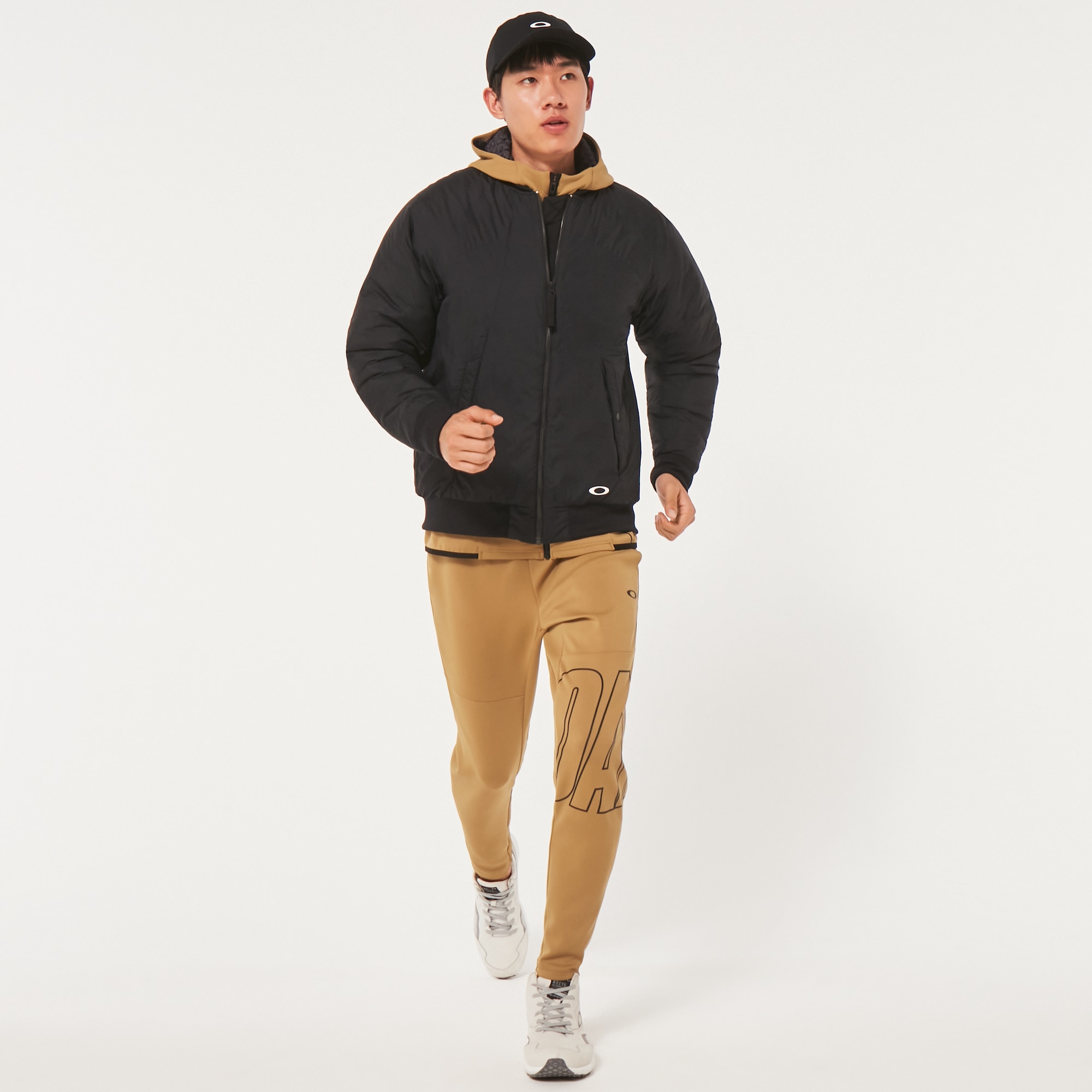 オークリー Enhance Multi Insulation Ma-1 Jacket 1.0 Blackout