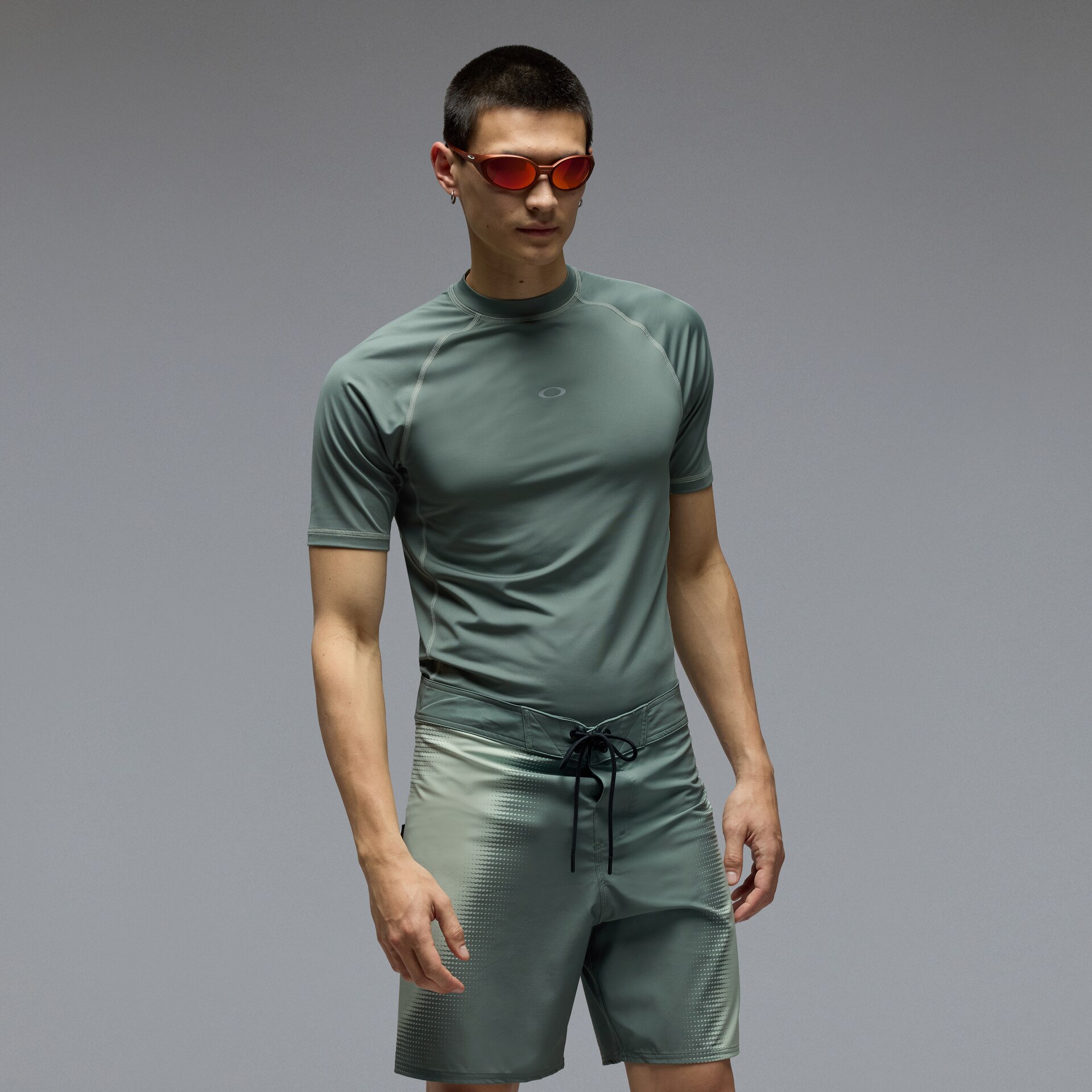 Oakley Ventura SS Rashguard in Aviator Green | Oakley® US