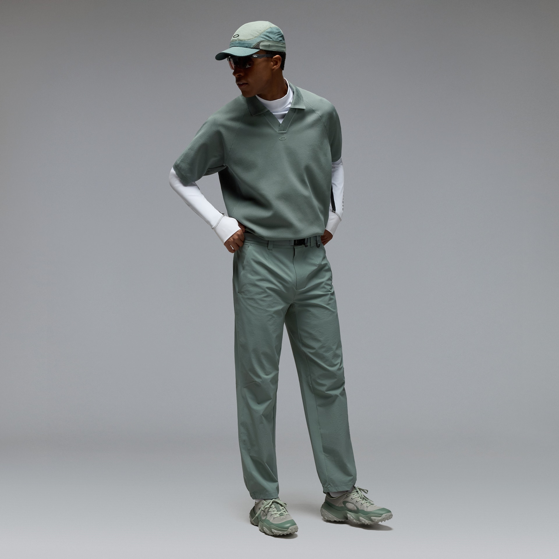 Oakley Men's Fusion Chino Size: