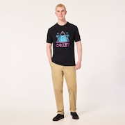 Kek Tee - Blackout