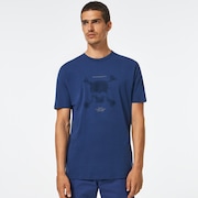 Blurred Scatter Skull Tee - Poseidon