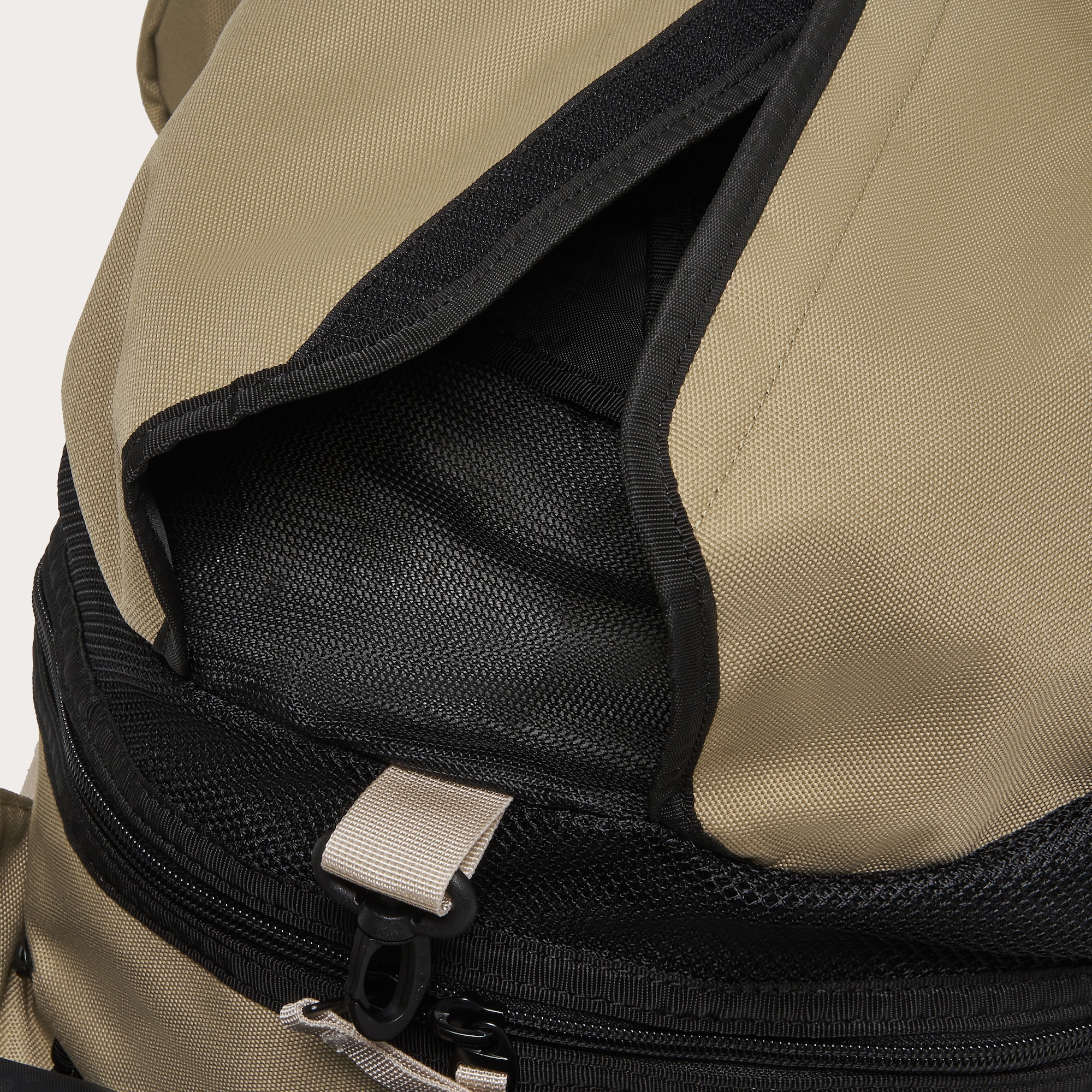 Oakley Icon Rc Backpack in Pebble/Mist | Oakley® US