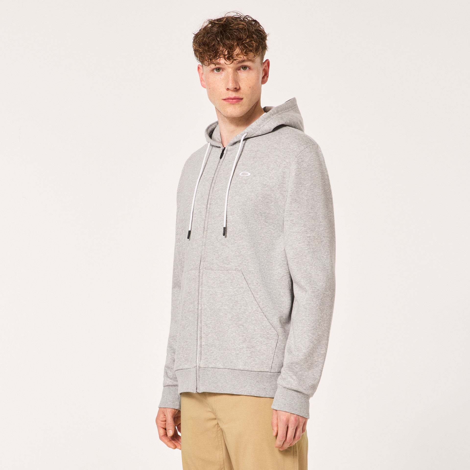 Oakley Relax Full Zip Hoodie 2.0 in Blackout | Oakley® US