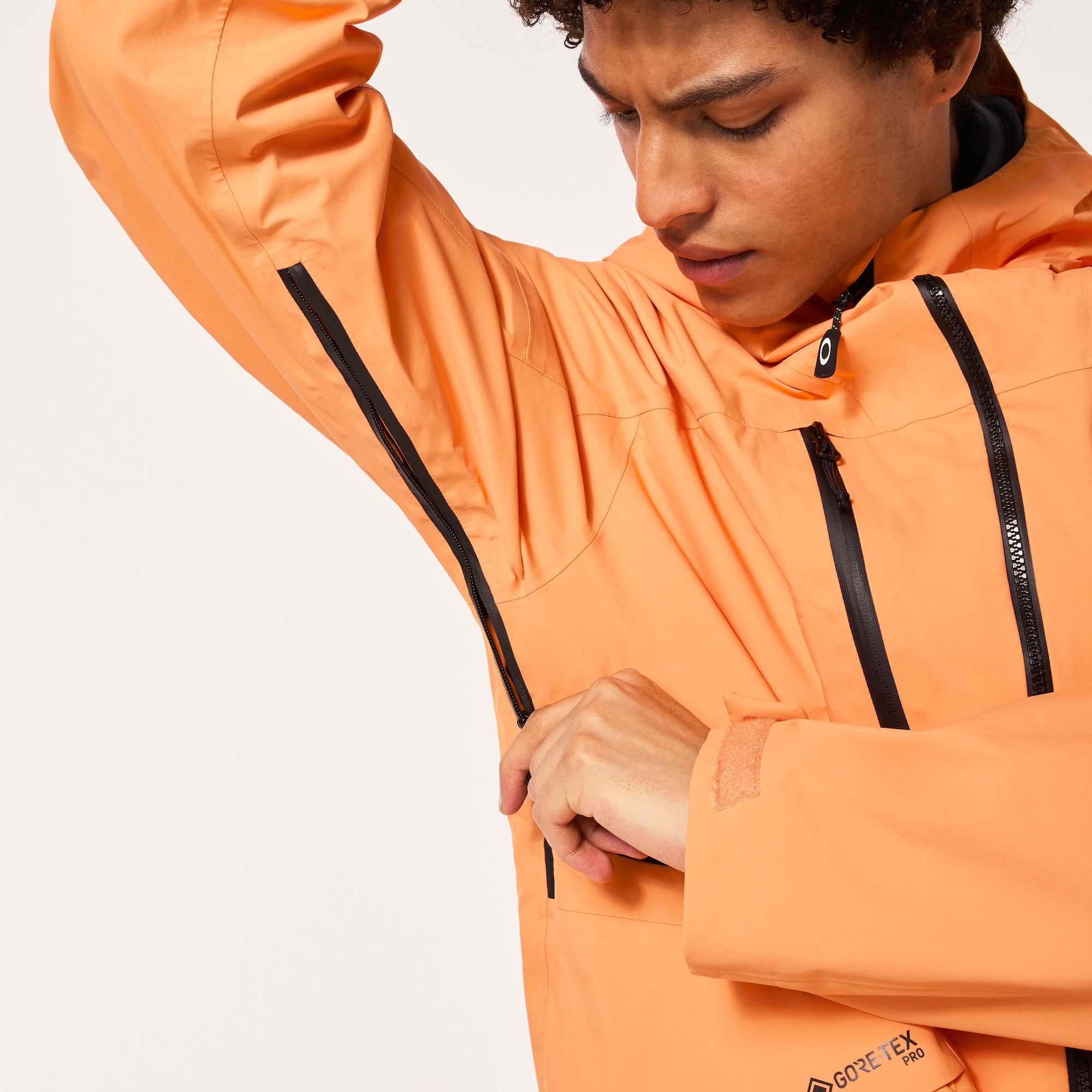 オークリー Bowls Gore-Tex Pro Shell Jacket Soft Orange
