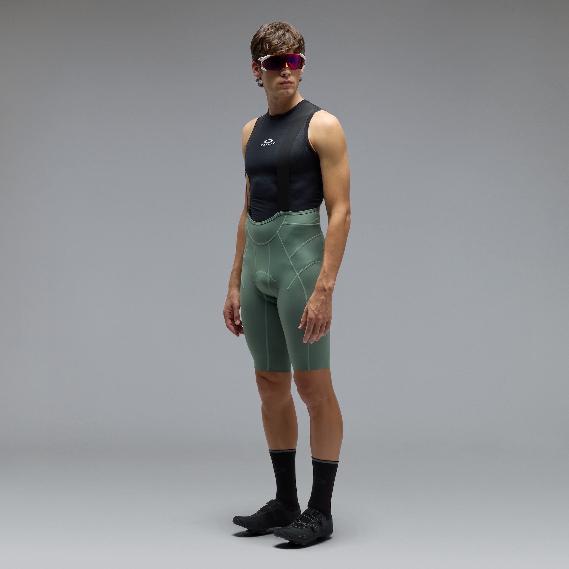 ソロシート　ナロータイプ　オリーブ Oakley Endurance Bib in Aviator Green | Oakley® US
