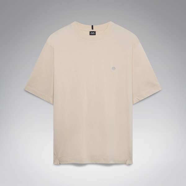 SS T-Shirt Metallic Chest Coin