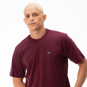 Camiseta Oakley Patch Tee Ii - Burgundy