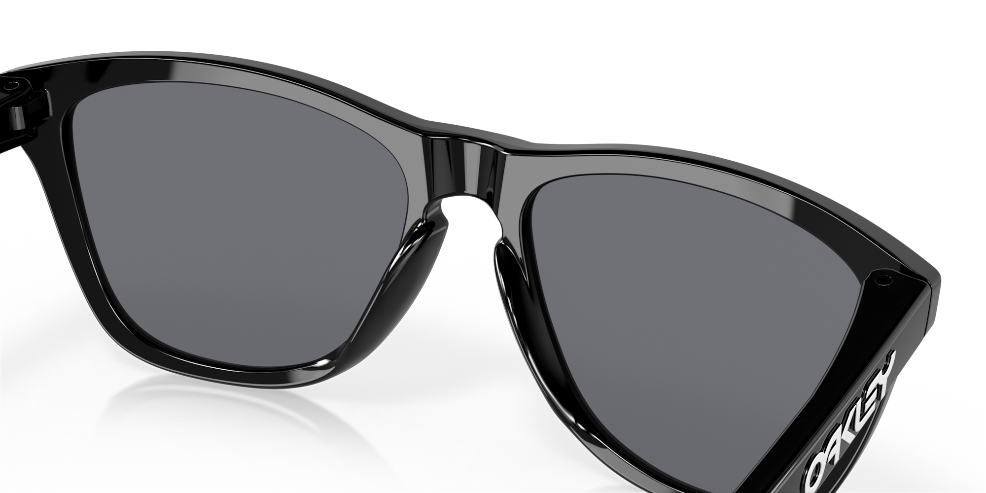 オークリー Frogskins™サングラス Polished BlackフレームとGreyレンズ