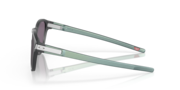 Latch™ - Matte Carbon