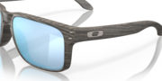 Holbrook™ - Woodgrain