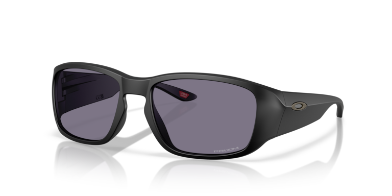 オークリー Tourniquetサングラス Matte BlackフレームとPrizm Grey